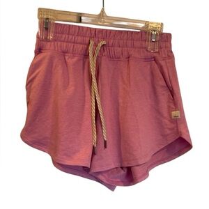 NWOT Vuori halo performance shorts PINK Size S